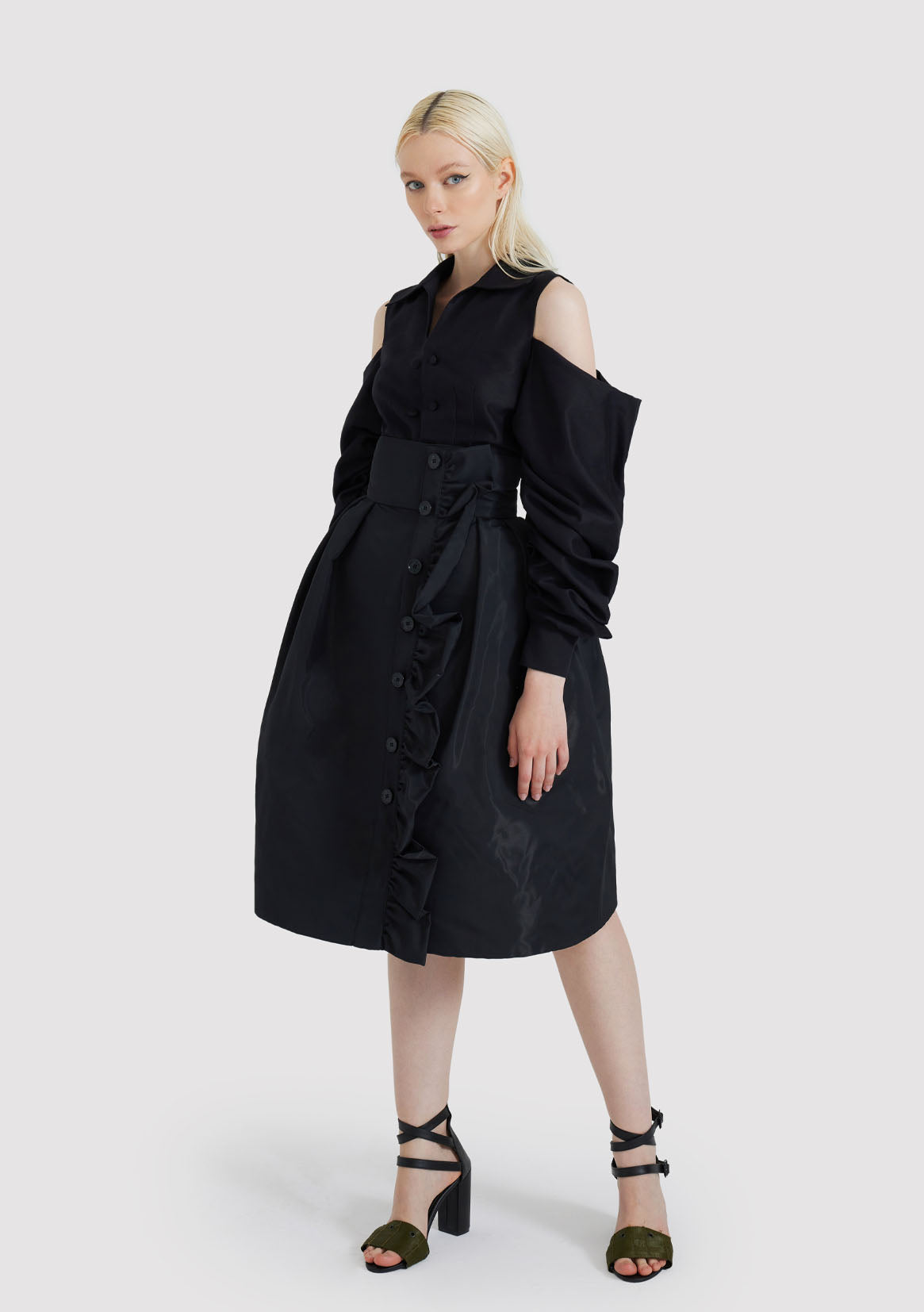 Puffy Skirt with Hard Tulle Inside and Flare Detail