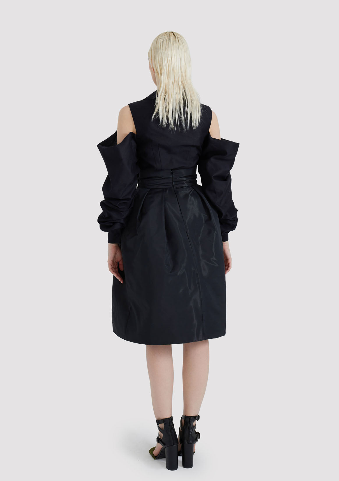 Puffy Skirt with Hard Tulle Inside and Flare Detail